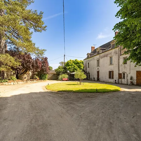 Manoir De L' Aisnerie - Le Racine